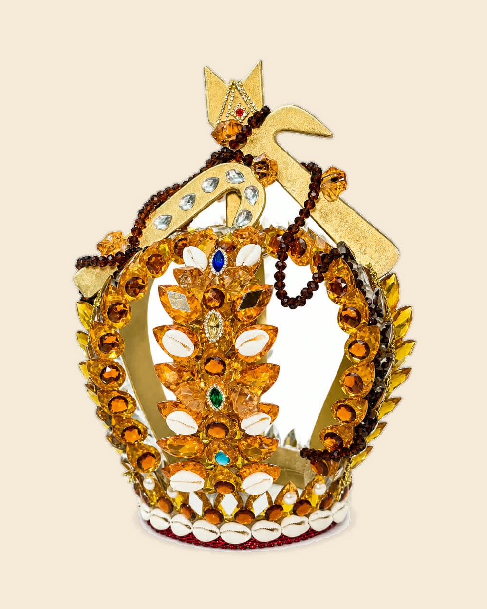 Corona de Agayú en cristal ámbar con caracoles y collar