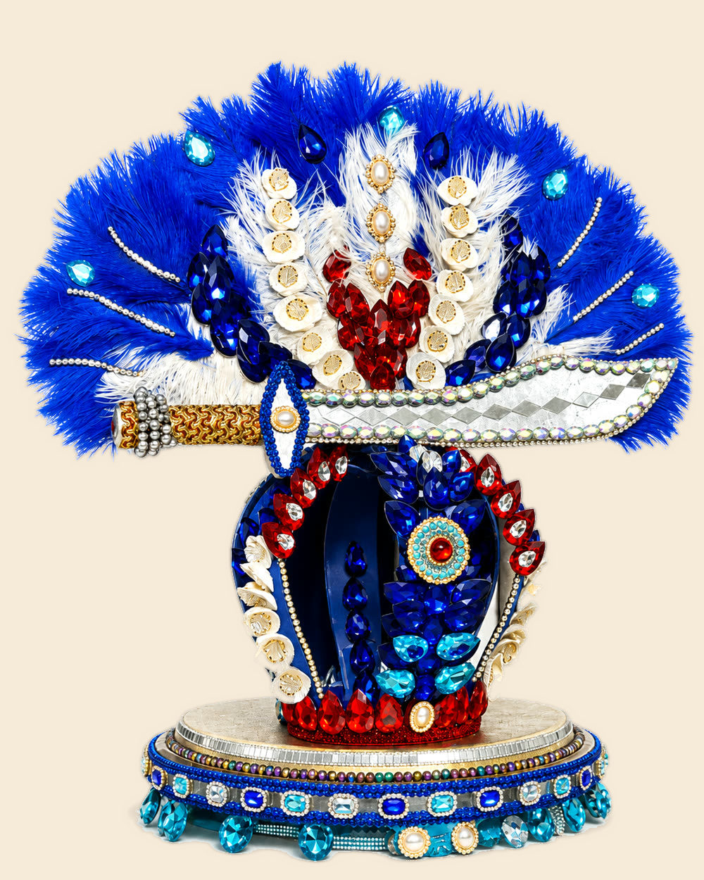 Corona de Yemayá Okute con penacho azul, espada y base coronada