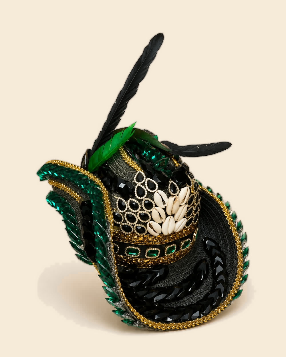 Sombrero de Oggún negro y verde con caracoles