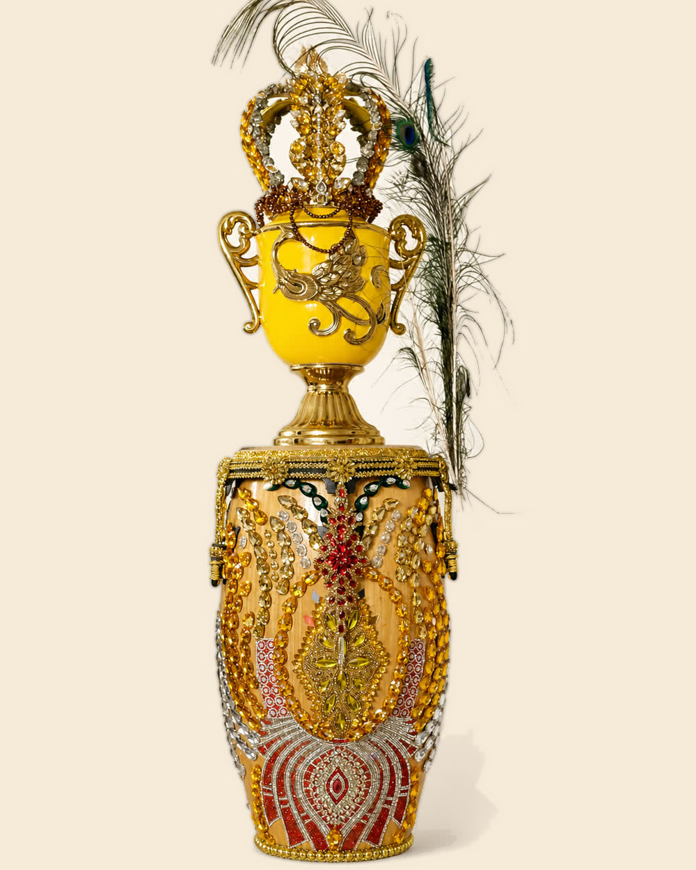 Tambor pedestal de Ochún con sopera coronada